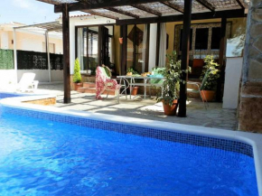 Casa cerca del mar con piscina privada, AC opcional, wifi gratis, admite mascotas, playa para perros - ES-184-14